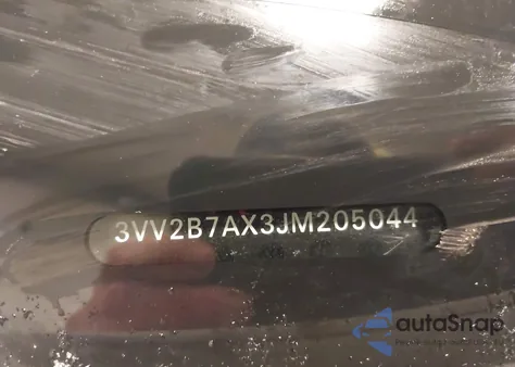 2018 Volkswagen Tiguan 2.0T Se/2.0T Sel z USA, uszkodzony, nr VIN 3VV2B7AX3JM205044